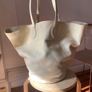 Khaite Medium Leather Osa Tote in Ivory